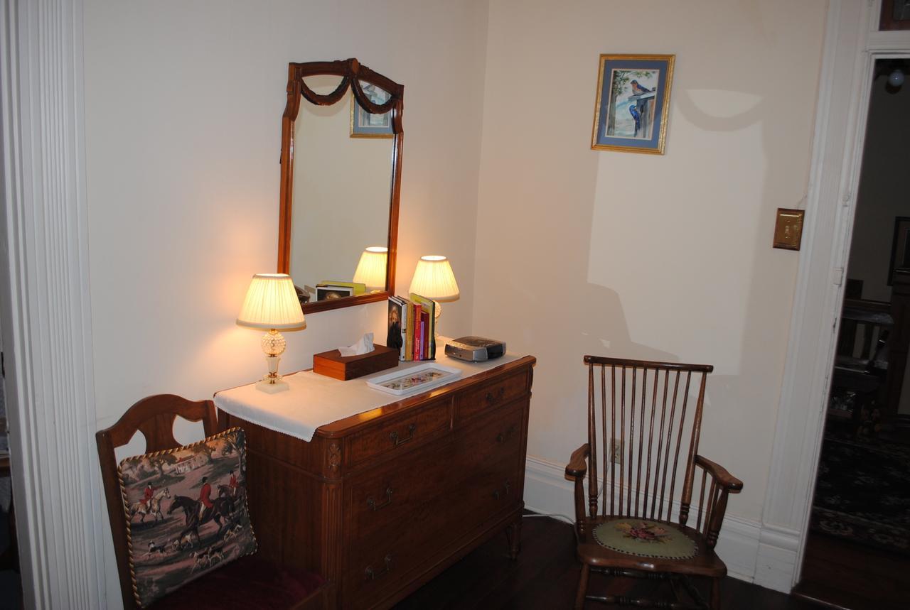 L&N Bed And Breakfast Ltd Henderson Eksteriør billede